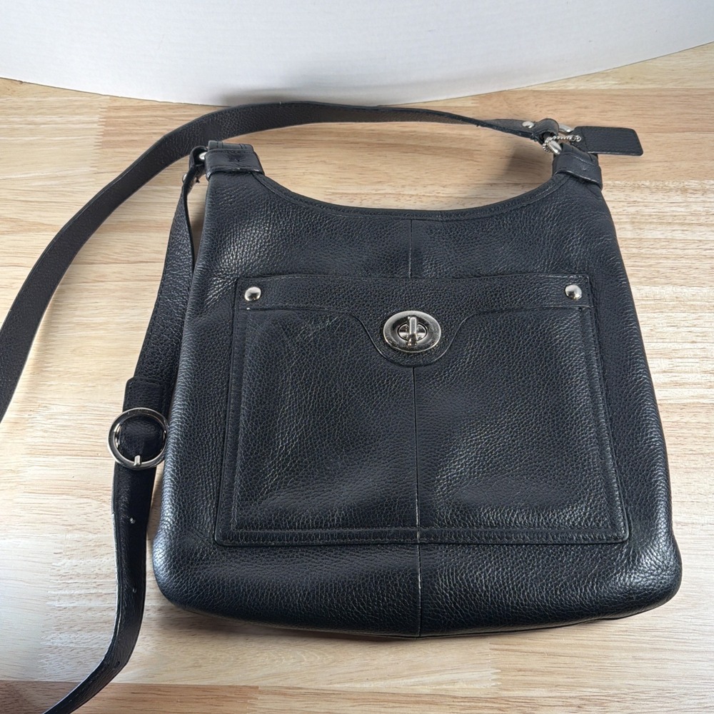 Coach F16533 Penelope Black Pebble Leather Turnlock Crossbody Shoulder Bag Purse